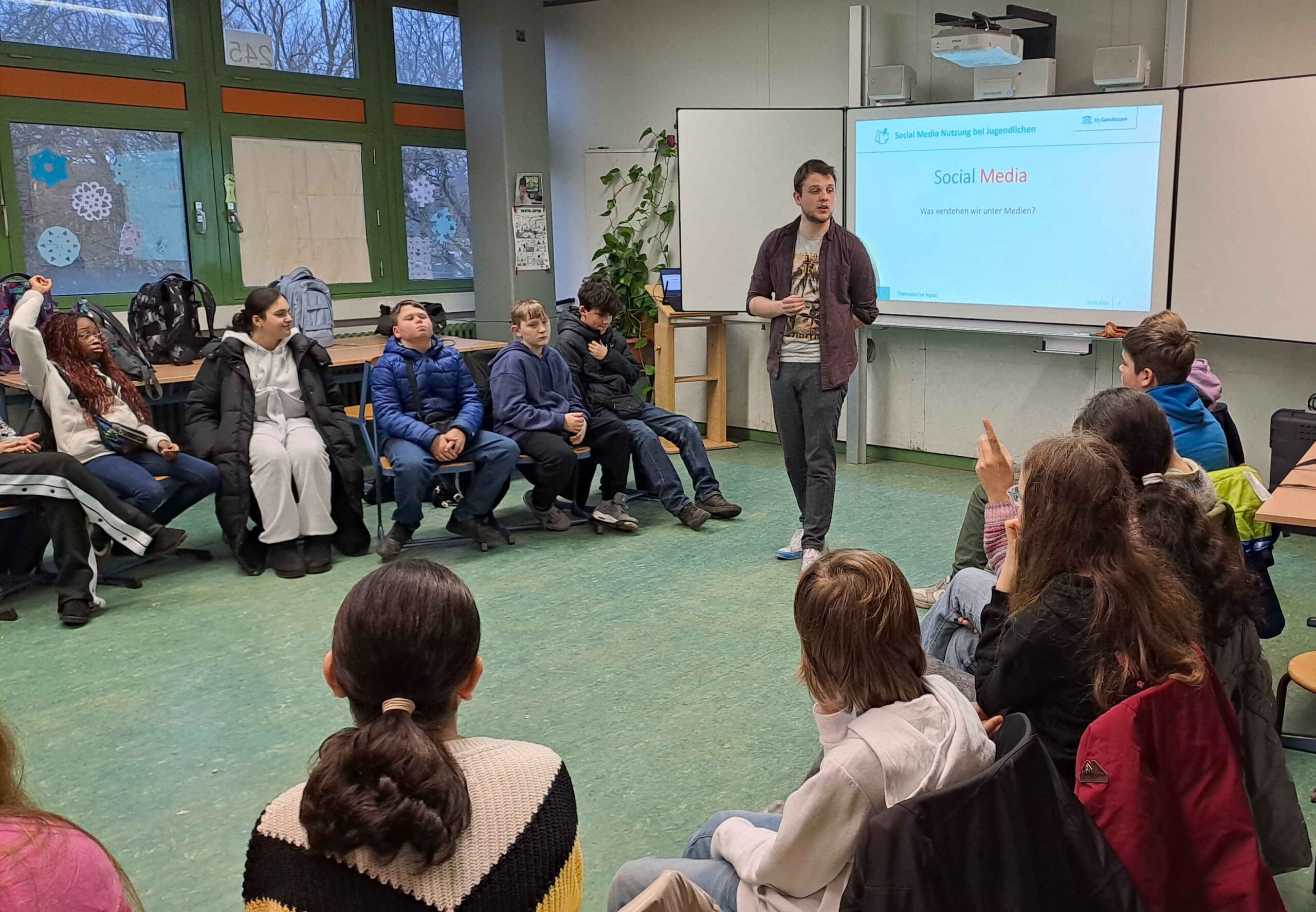 zur (selbst)kritischen Social Media Nutzung IGS Hannover